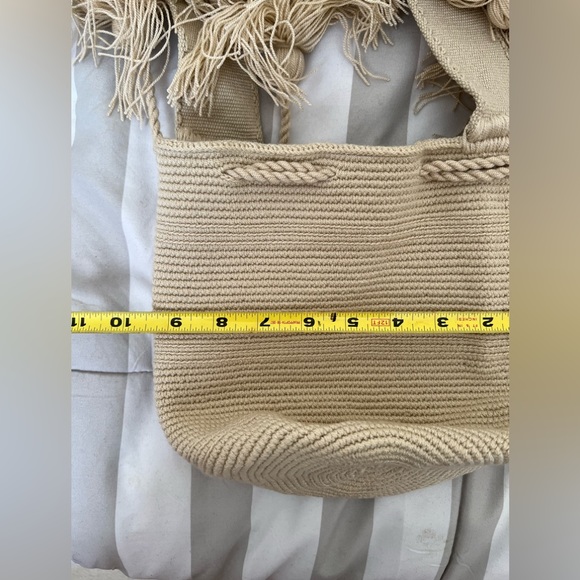 Beige Cream Handwoven Tassel Bucket Bag - Mochila Crossbody Bag - Trendy Bag - Picture 8 of 10